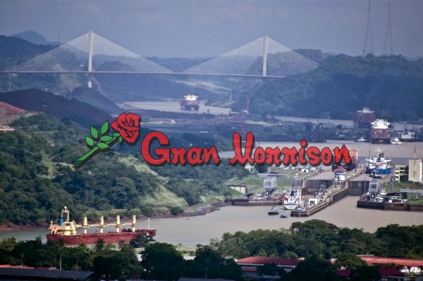 Puente Centenario Sobre El Canal De Panama -