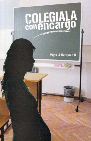 Colegiala con encargo